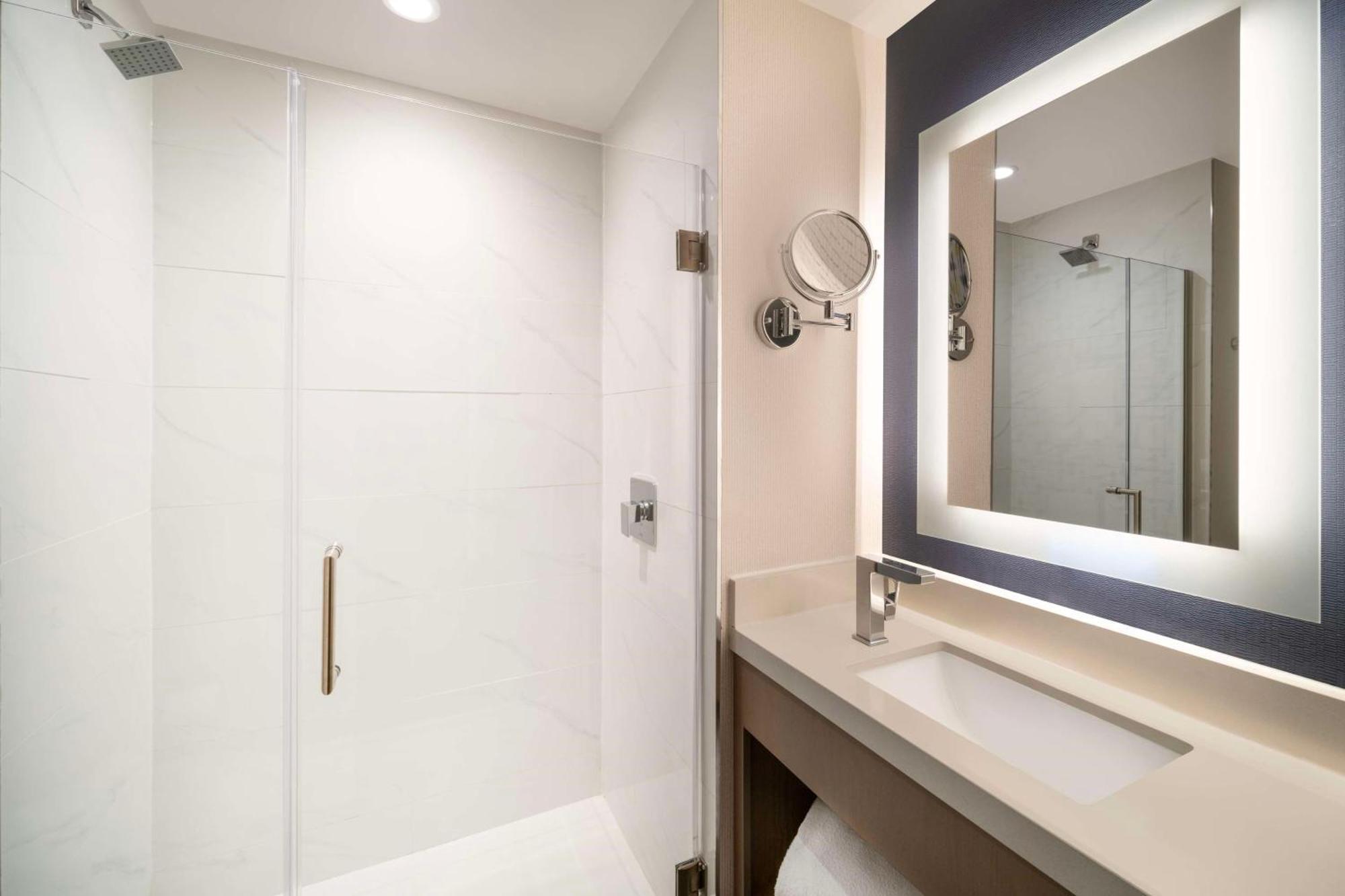 Doubletree By Hilton Long Island City, Ny New York Exterior foto